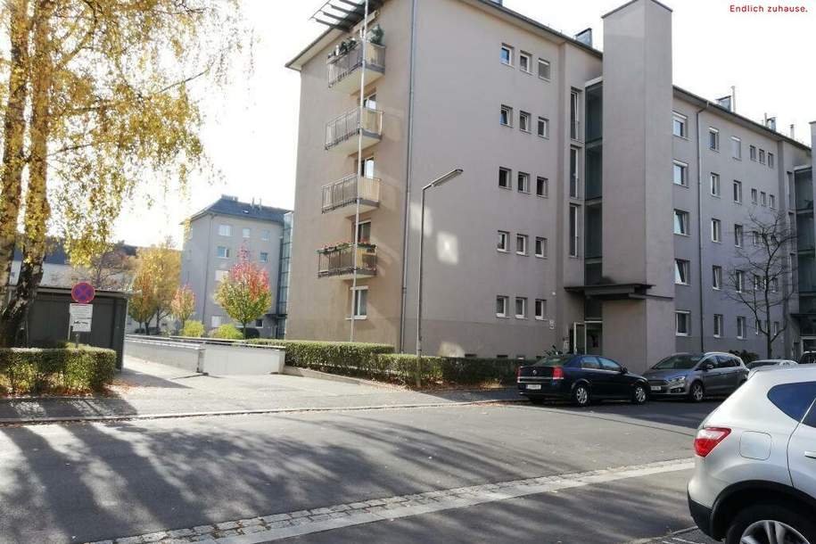 Erstbezug nach Generalsanierung: Helle 3-Zimmer-Wohnung in Linz/Bindermichl mit Balkon und Lift!, Wohnung-miete, 896,73,€, 4020 Linz(Stadt)