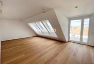 Einziehen &amp; wohlfühlen direkt in U-Bahn Nähe: 3-Zimmer DG-Wohnung mit Balkon und Terrasse