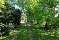 Geschichtsträchtiges Wohnhaus mit großem, uneinsehbarem Garten