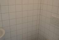 Exklusive, sonnige Garten-Wohnung! 2 Autoabstellplätze! Neubau!