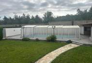 2 Familienhaus mit Pool und Outdoorküche/Poolhaus - Garage für 3 Autos -SOFORT VERFÜGBAR-DACHBODEN AUSBAUBAR