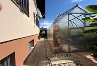 Großzügiges Mehrfamilienhaus in Gössendorf, 2 getrennte Wohneinheiten - ges. 8 Zimmer, Terrasse, Garage, 489.000 €