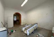 Wohnung mit Potential: Sanierungsbedürftige 3-Zimmer Wohnung in zentraler Lage