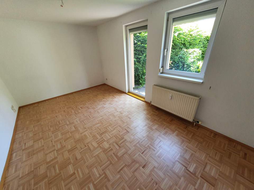Charmante 2,5-Zimmer-Wohnung mit Garten und Terrasse
