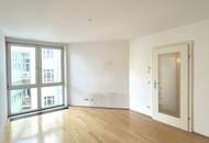 1040! Helle und frisch sanierte 2 -Zimmer Wohnung mit Gemeinschaftsterrasse!