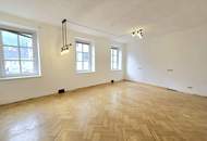 Mehrparteienhaus mit Parkplätzen im Zentrum von Spittal