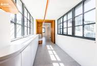 Luxuriöser DG-Wohntraum: 216 m², 3 Zimmer, Balkon &amp; 2 Terrassen