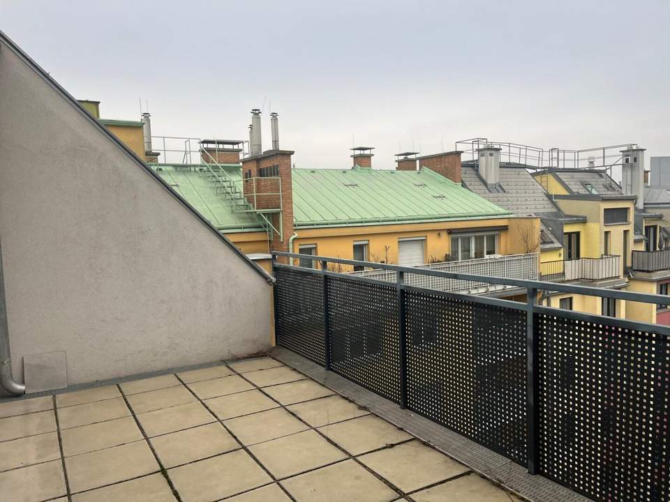 Alxingergasse - 2 Zimmer DG mit 14,33m2 großer Terrasse