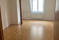 Großzügige 2-Zimmer-Dachgeschoßwohnung im Herzen der Grazer Innenstadt /Grabenstrasse