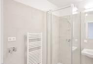 Moderne 2-Zimmer-DG Wohnung mit großer Terrasse nahe der U3 Kendlerstraße
