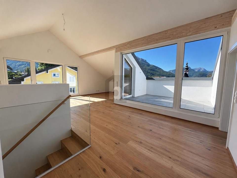 ERSTBEZUG MIT PENTHOUSE-FLAIR IN TOP AUSSTATTUNG UND DACHTERRASSE!