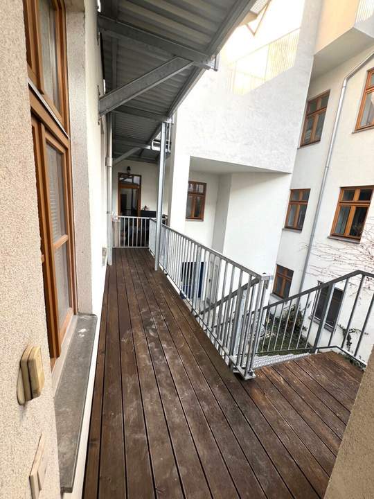 4 Zimmer Maisonettewohnung (EG + 1. Stock) + Eigengarten ca. 51 m² + 1 Balkon ca. 8 m²