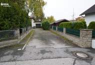 Bungalow in Siedlungsrandlage mit sensationellem Garten und Sauna-Bereich