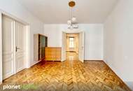 2-Zimmer-Wohnung/moderner Altbau/Klimaanlage/Einbauküche
