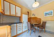 Sonniges Familienhaus in erhöhter Lage – Stadthaus mit Garten und Terrassen in Hollabrunn!