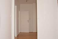Mitten im 3.! Top renovierte Wohnung in begehrter, ruhiger Lage!