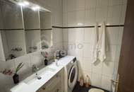 2-Zimmer-Wohnung im 12. Stock mit Loggia