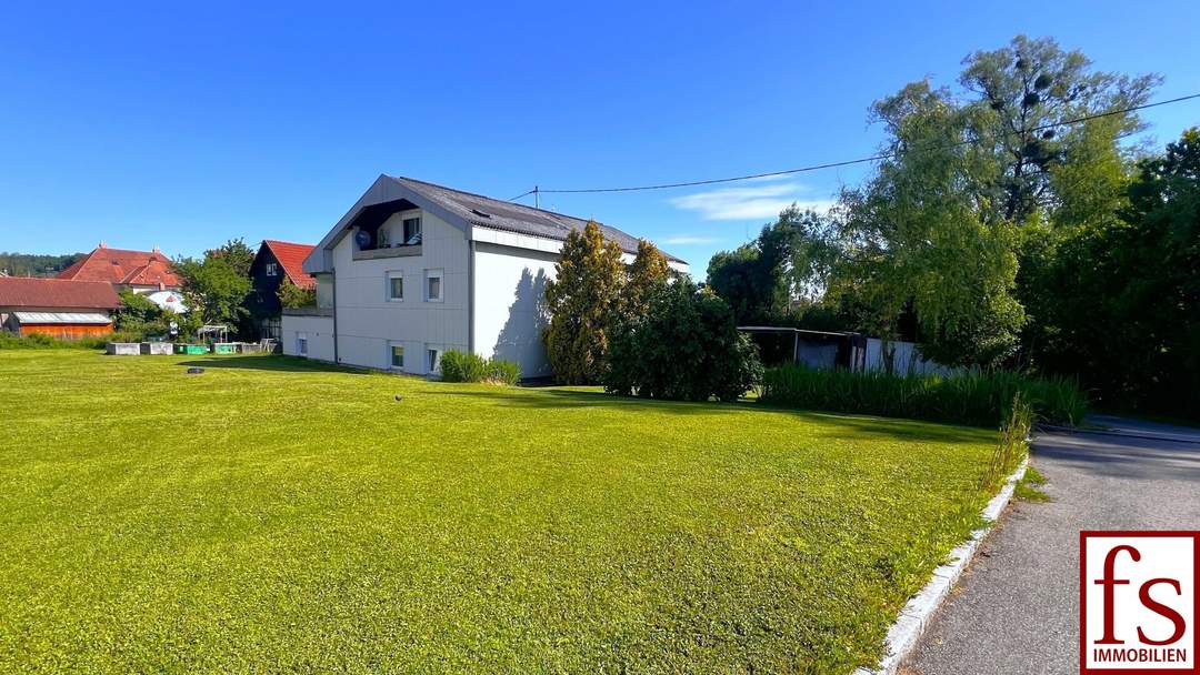 GROSSES WOHN- / GESCHÄFTSHAUS mit angebauter Halle