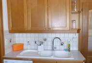 Vielseitiges Einfamilienhaus mit separater Wohneinheit, großzügigen Nebengebäuden &amp; Pool