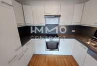 **AB SOFORT** Exklusive 3-Zimmer Dachgeschoss-Wohnung mit 2 Terrassen - Bismarckstraße 16 - Top 20