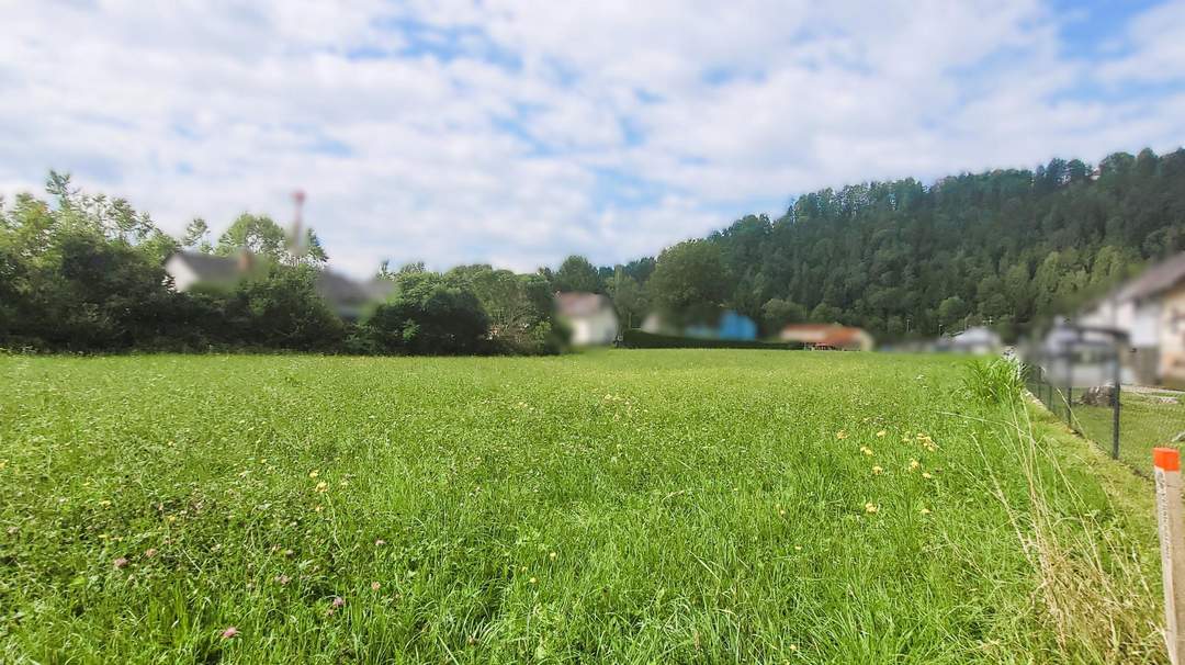 Baugrundstücke in sonniger Lage, eben und voll aufgeschlossen, zentral in Bärnbach!