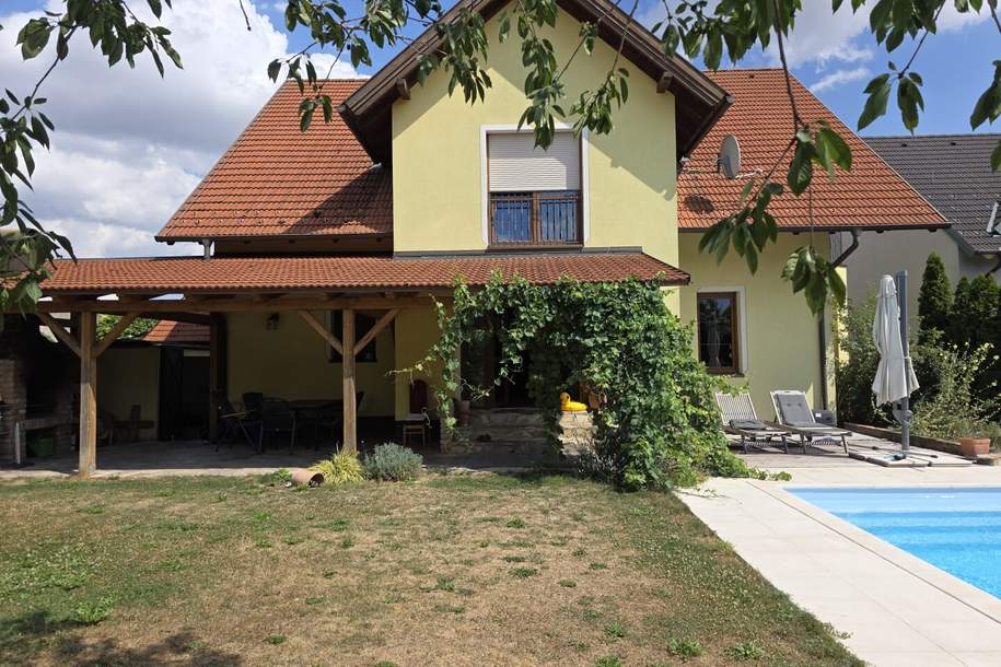 OPEN HOUSE! Hier lebt es sich ruhig und entspannt - Pool inklusive!, Haus-kauf, 620.000,€, 2170 Mistelbach