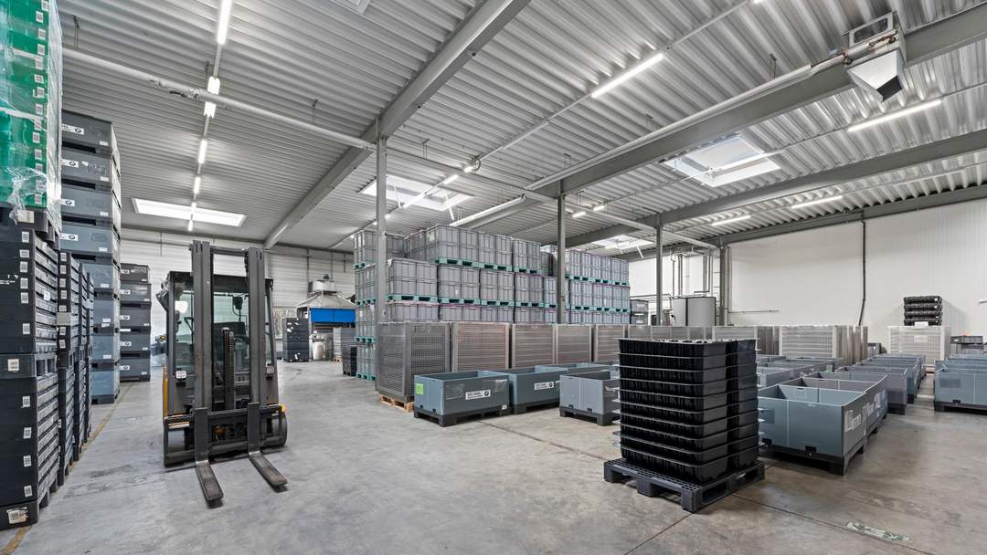 Langenzersdorf - Moderne Lagerhalle, Produktion und Büros - zu vermieten