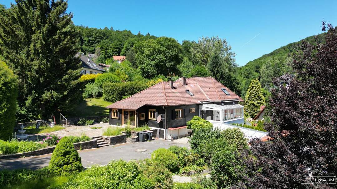 MAUERBACH-STEINBACH | Ein- / Zweifamilienhaus auf ca. 1.790 m² Grund | ZELLMANN IMMOBILIEN