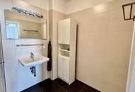 2 Zimmer-Wohnung in generalsaniertem Neubau mit ca. 6m2 Balkon.