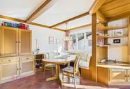 Wohnqualität und Raumvielfalt – gepflegtes Zweifamilienhaus mit Gartenidylle