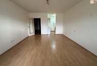 Gut geschnittene 1-Zimmer-Wohnung mit Loggia und Entwicklungspotenzial