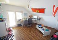 Einfamilienfamilienhaus mit Werkstatt & Lagerhalle, Garage und großem Garten mit Pool