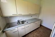 Hohe Warte 4-Zimmer-Wohnung mit großem Parkareal und Pool