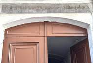 Kleine Wohnung mit Blick in den Innenhof // Tiny Apartment with view in the inner court yard //