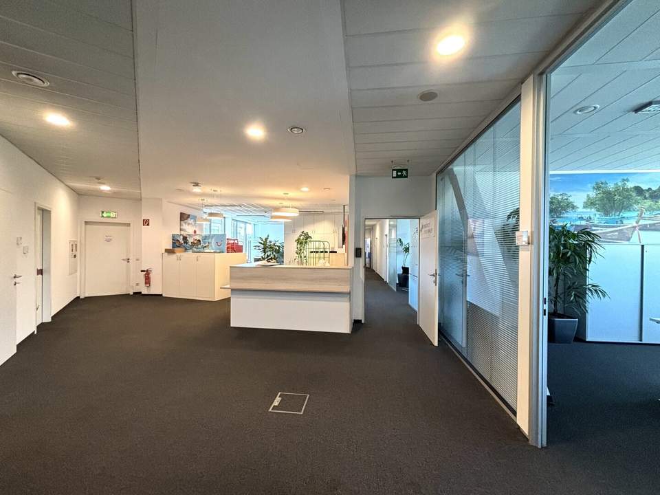 1190 Geschäftshaus SKYLINE: Tolle Bürofläche (teilbar) direkt bei U4/Station Spittelau!