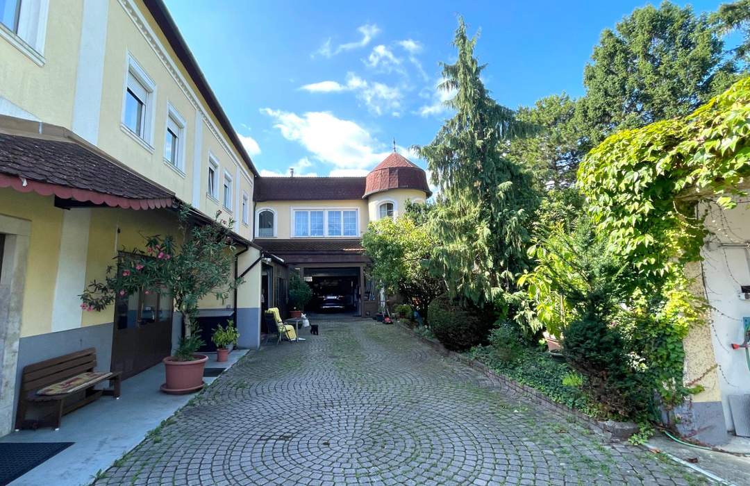 Wohnen und Arbeiten in alter Brauerei Schellenhof - Kombination aus historischem Charme und vielseitiger Nutzung.