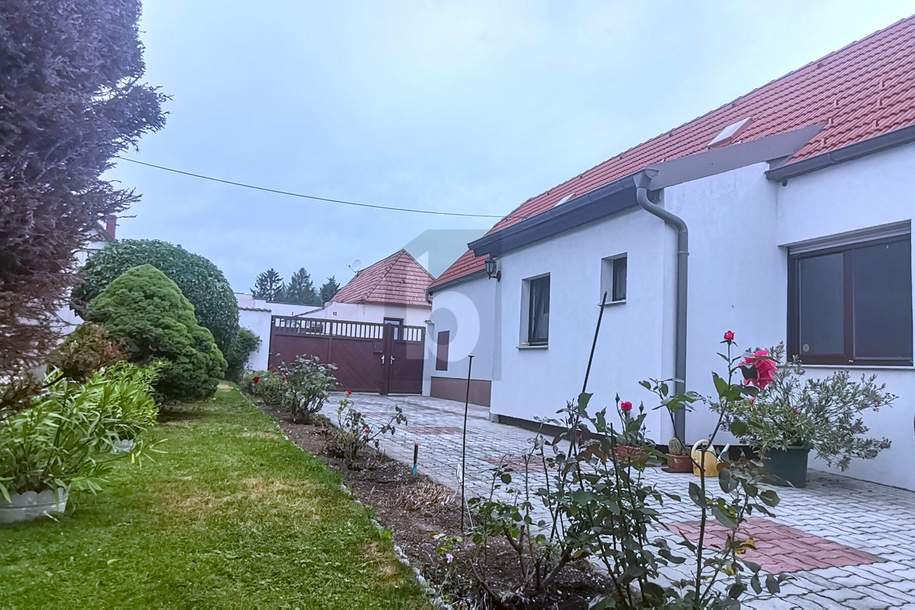 TRADITIONELLES STRECKHAUS MIT UNEINSICHTIGEM GARTEN UND ZWEI GARAGEN, Haus-kauf, 280.000,€, 7091 Eisenstadt-Umgebung