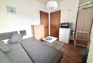 Gepflegtes Mini-Apartment mit Badezimmer und Balkon in zentraler Lage! Nähe BMW, SKF!!!