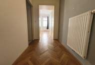 SCHÖNE und PREISWERTE 2 - Zimmer WOHNUNG