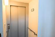 WG geeignet: 4-Zimmer-Wohnung mit zwei Bädern
