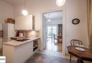 Großzügige 3 Zimmer Altbau-Wohnung mit gemütlicher Innenhof-Terrasse (50m²) &amp; U4-Anbindung - ab 1.10.25 beziehbar!