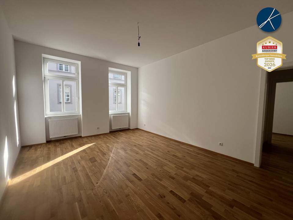 GENERALSANIERTER ERSTBEZUG: 3 Zimmer-Altbau im beliebten Reindorfviertel