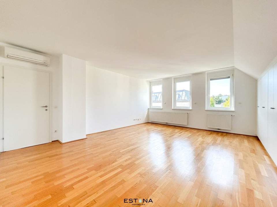 Großzügige DG-Wohnung nahe Hugo Wolf Park