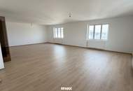 Modernes Büro in Flugplatznähe - 94m² im 2. OG in Wiener Neustadt zur Miete!