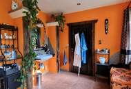 SEHR GERÄUMIGES EIN-ZWEIFAMILIENHAUS MIT STIL IN SONNIGER LAGE