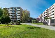 Gepflegte 4-Zimmer-Wohnung mit Loggia und Tiefgaragenparkplatz mit Wohnrecht