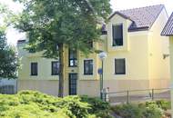 RARITÄT: PERFEKTES, MODERNES ARCHITEKTENHAUS AN DER DONAULÄNDE ALS REPRÄSENTATIVER WOHNSITZ AUF HÖCHSTEM NIVEAU MIT DONAUBLICK