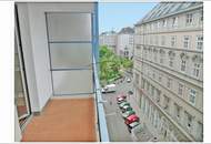 Urbanes Wohnhighlight: Vollsanierte 2-Zimmer-Wohnung mit Loggia &amp; Panorama-Dachterrasse!