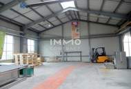 Große Lagerhalle auch beheizbar und Nebentrakt mit 740 m² Nutzfläche (Einfahrtstor 350x470) Industrieboden.