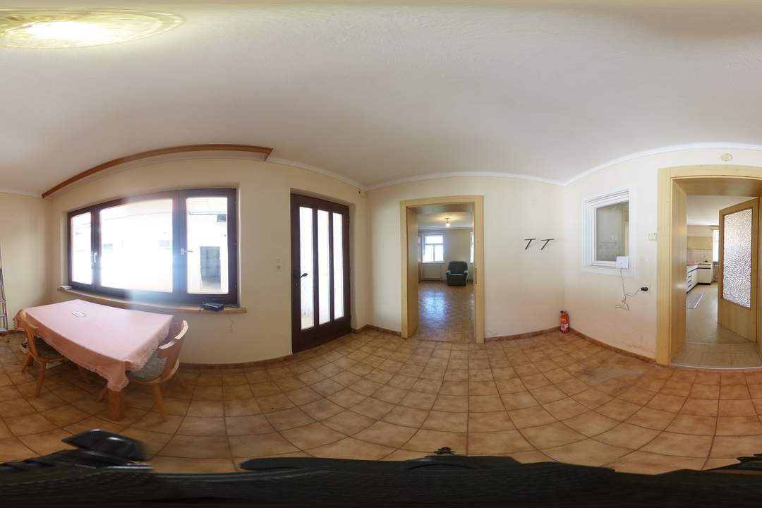 Rarität "Vierkanter" direkt neben dem Golfplatz